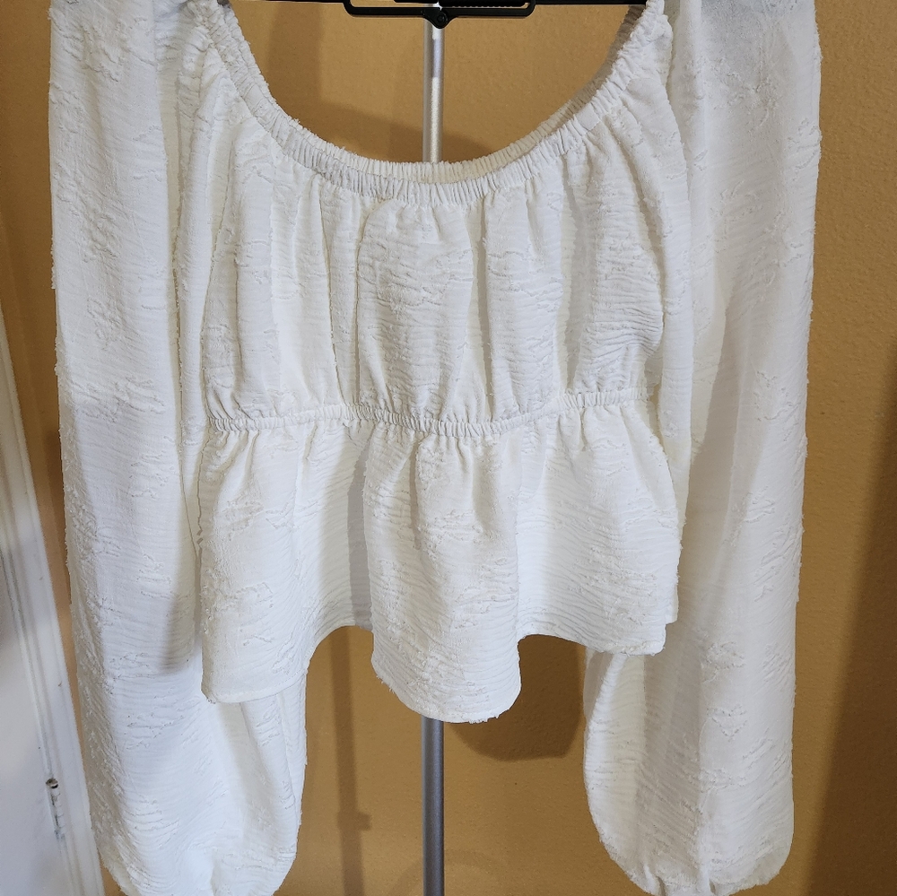 White of the shoulder top.